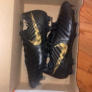 Nike tiempo soccer cleats